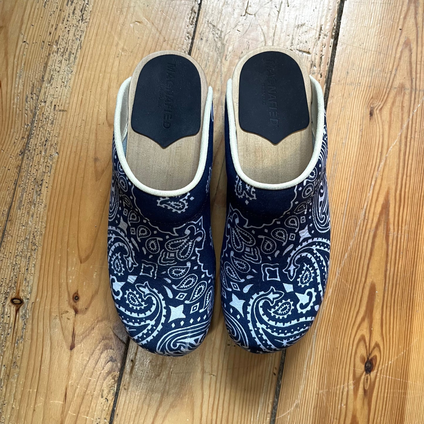 Studio Embla Clogs | Navy Bandana EU40/US10