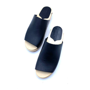 Anneli Clog Sandals | Black Leather