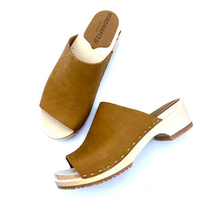 Anneli Clog Sandals | Cowboy Brown Nubuck